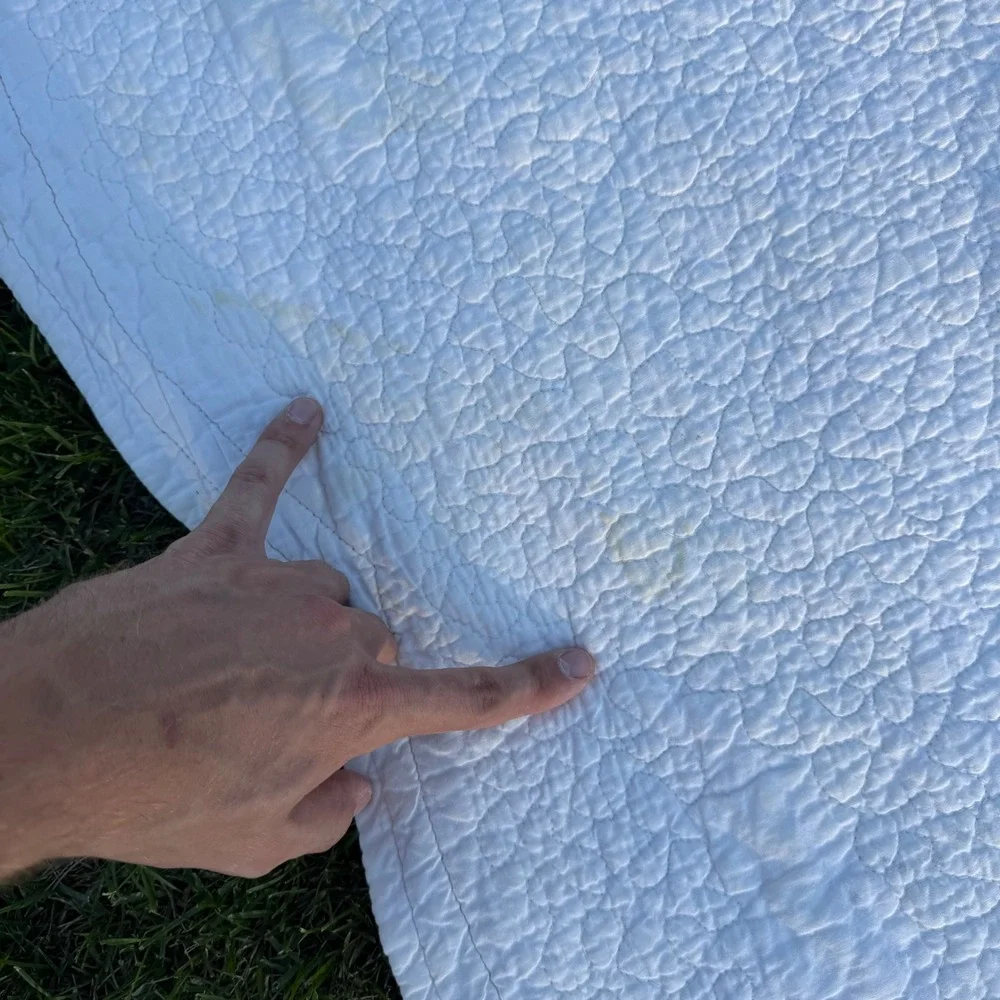 Floral Embroidered Patchwork Quilt Scalloped Edge White Burgundy 88x88 Vintage